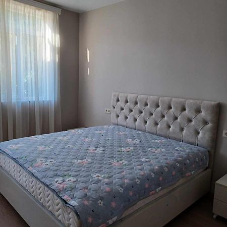마킨자우리 Shamil House 게스트하우스 외부 사진