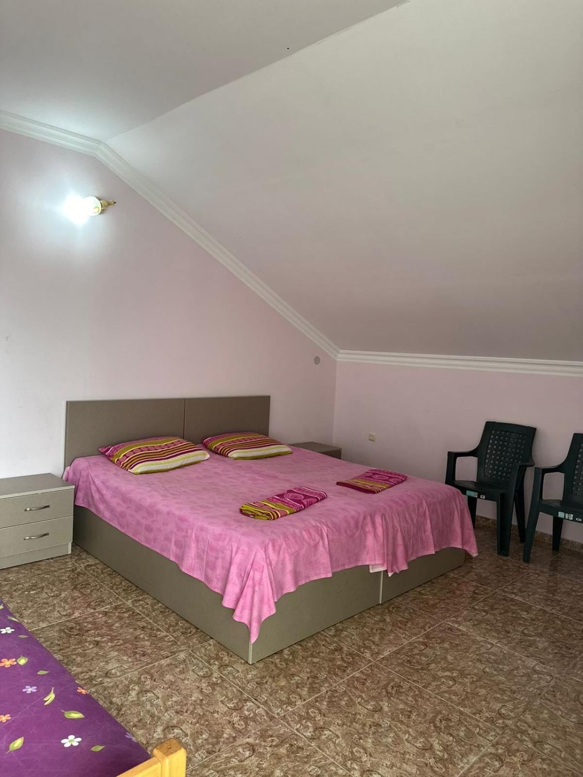 마킨자우리 Shamil House 게스트하우스 외부 사진