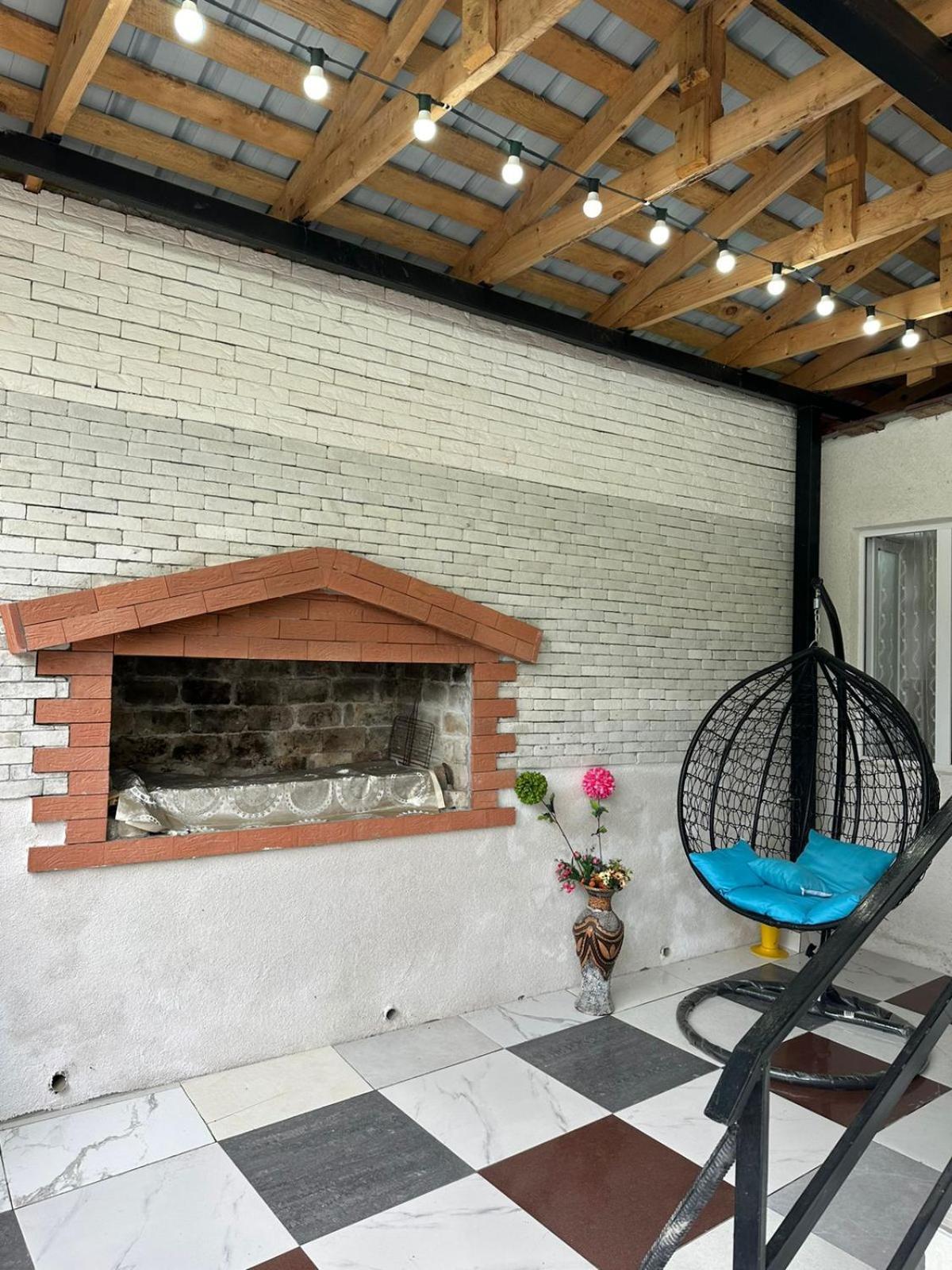 마킨자우리 Shamil House 게스트하우스 외부 사진