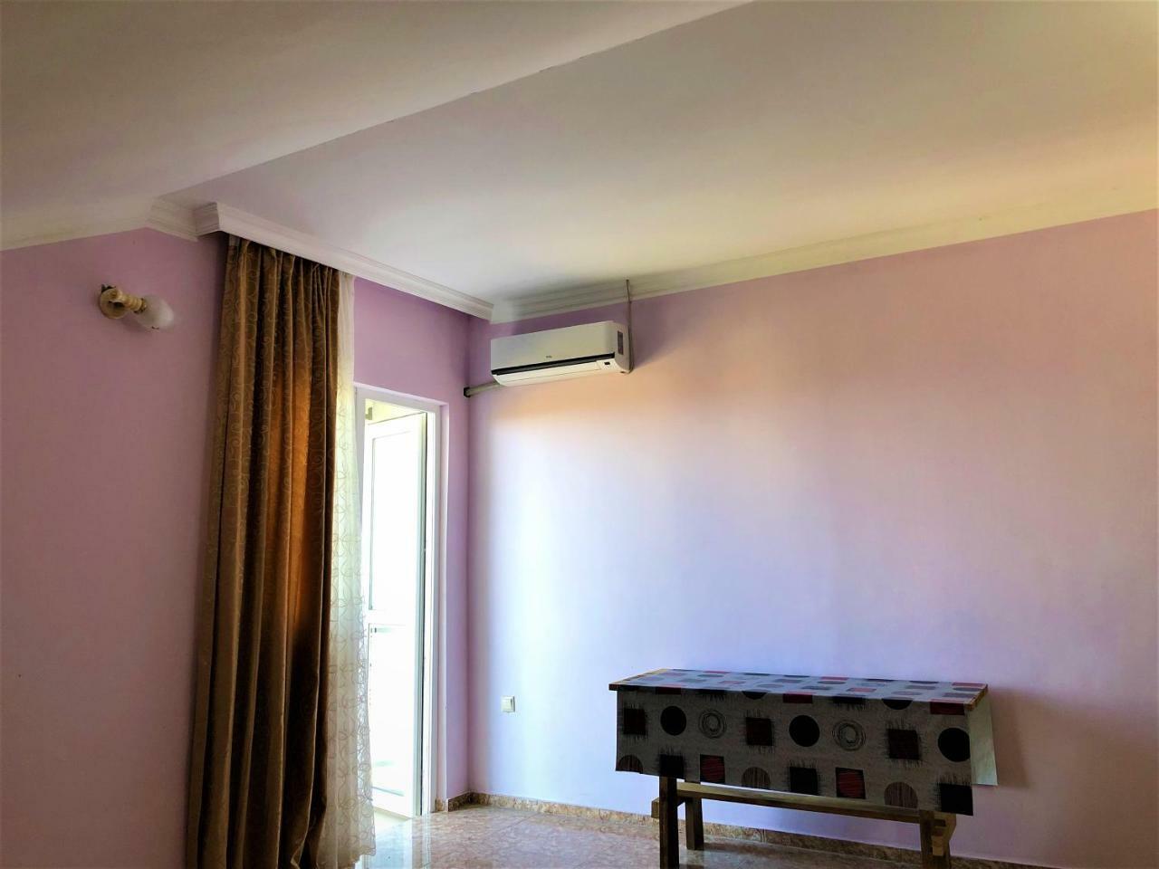 마킨자우리 Shamil House 게스트하우스 외부 사진