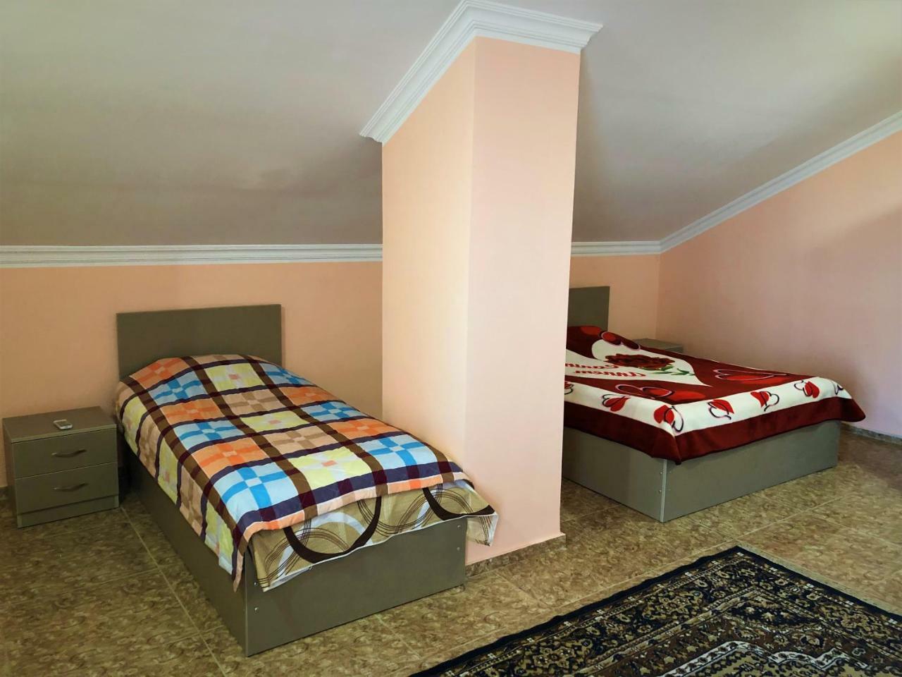 마킨자우리 Shamil House 게스트하우스 외부 사진
